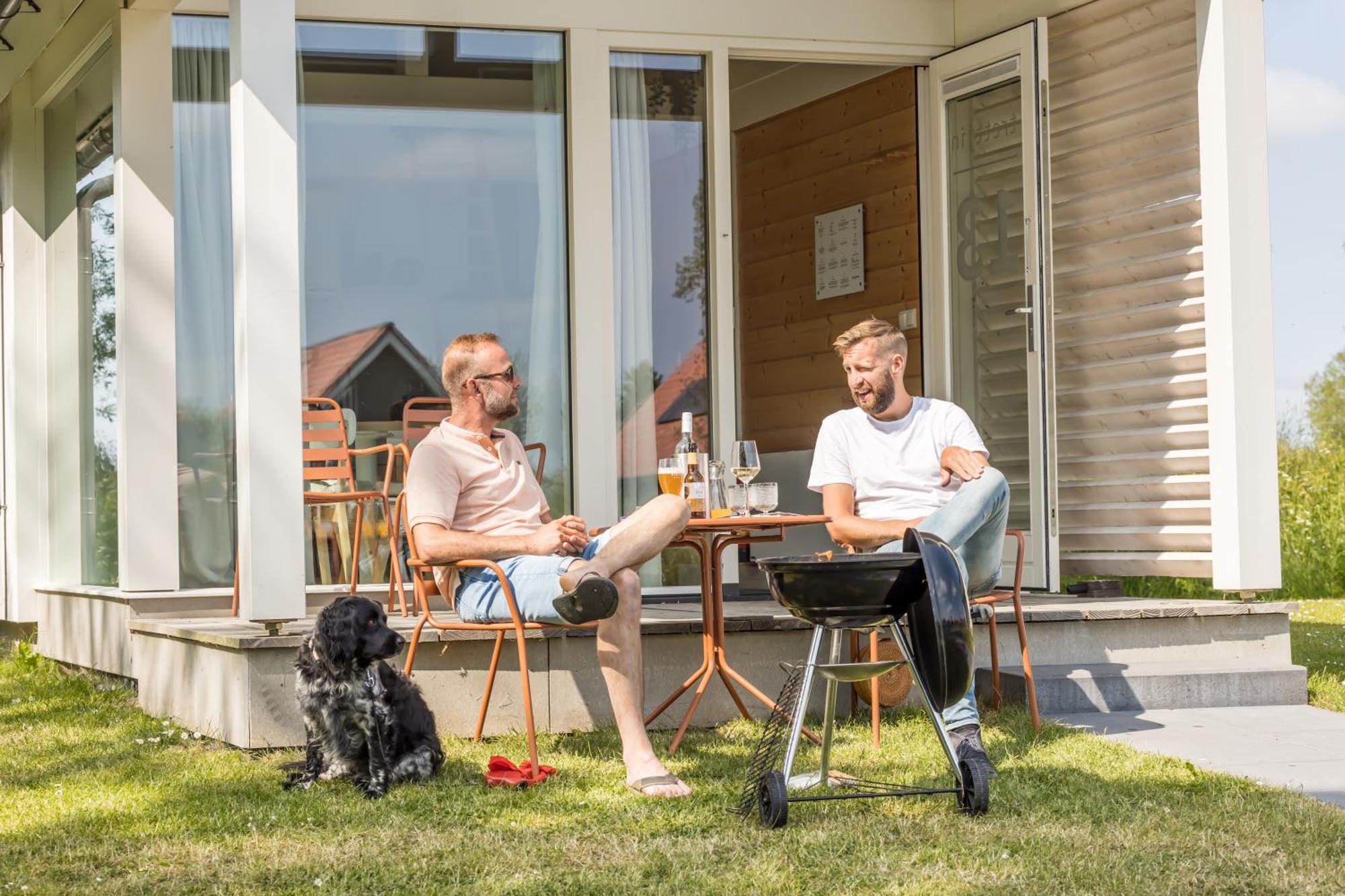 Tiny House - Optioneel Met Hottub Apartman Dokkum Kültér fotó