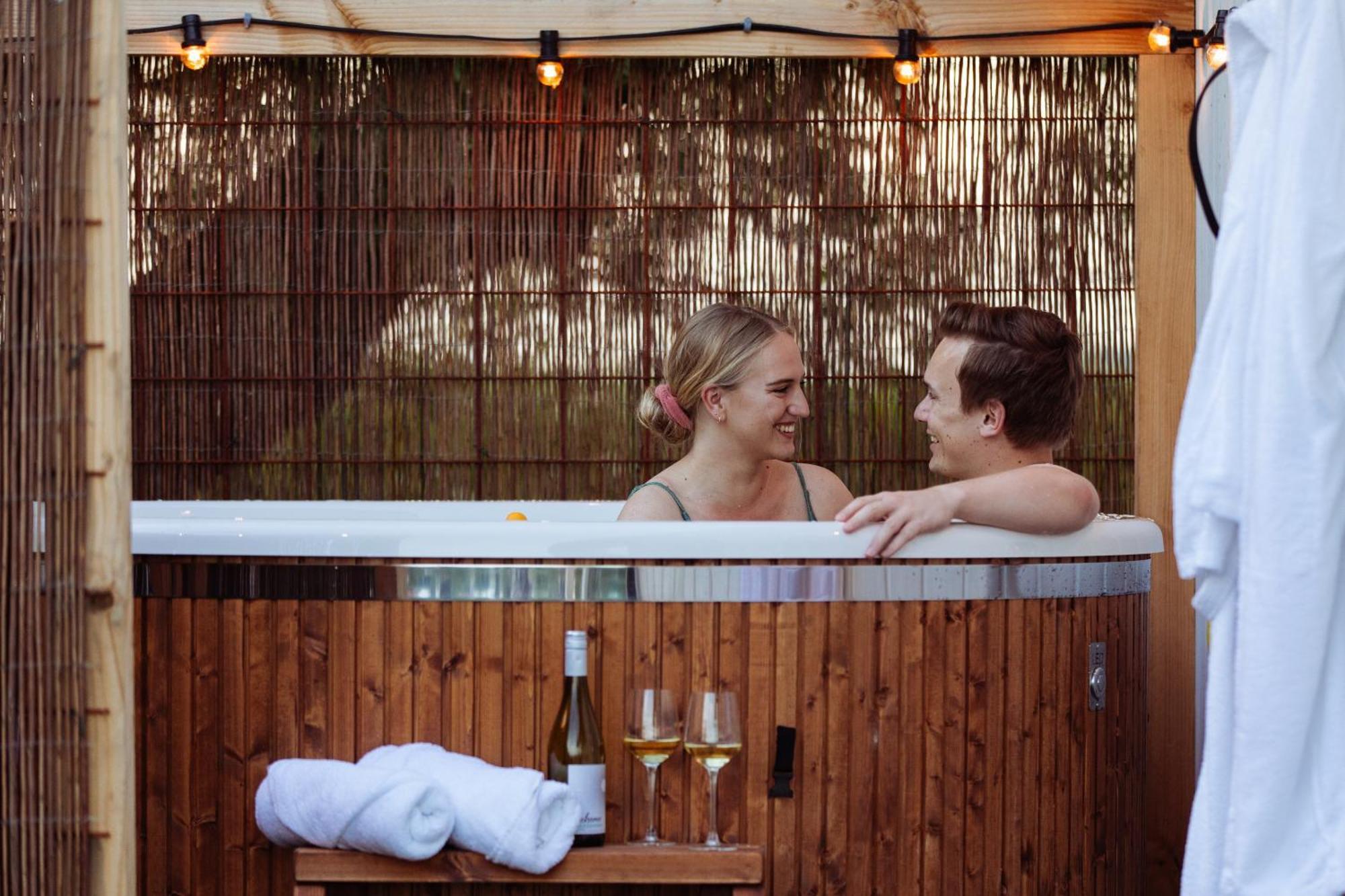 Tiny House - Optioneel Met Hottub Apartman Dokkum Szoba fotó